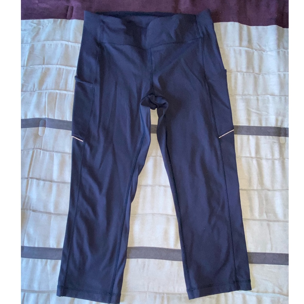 LuLu Lemon Crop Leggings-Navy Blue